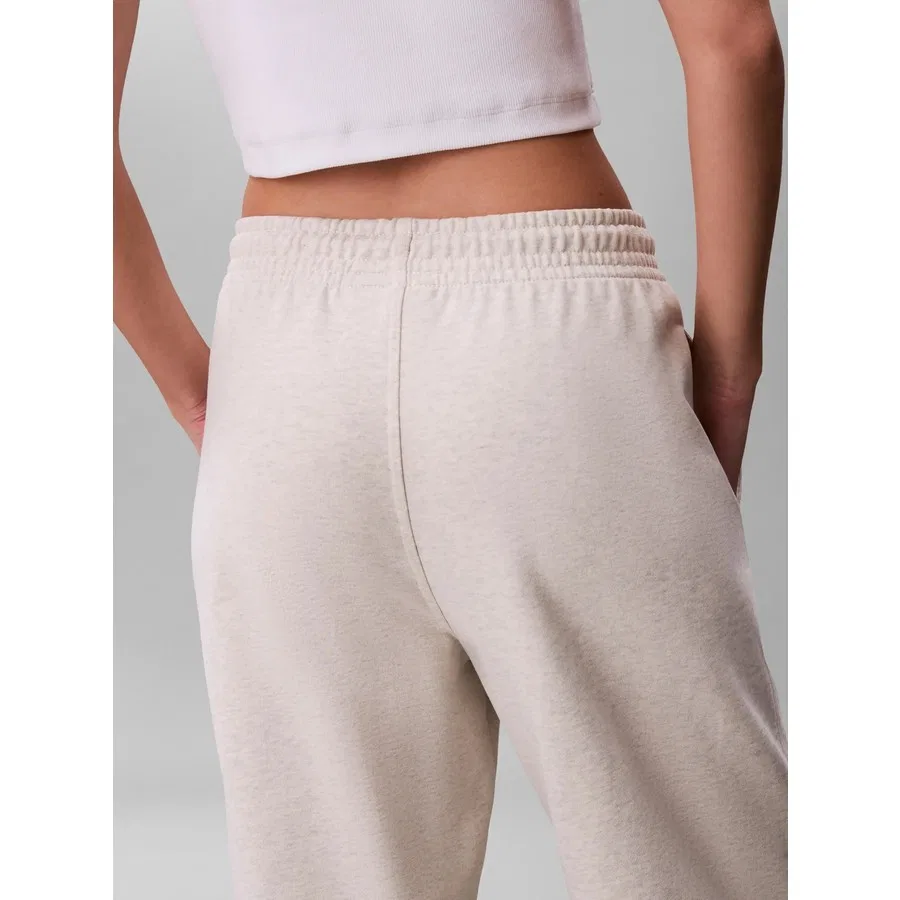 Спортивные штаны Calvin Klein Embossed Monologo Te, Серый — фото 3