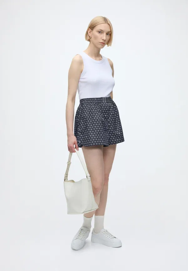 Шорты Lacoste Classic Fit, с принтом, синие — фото 2