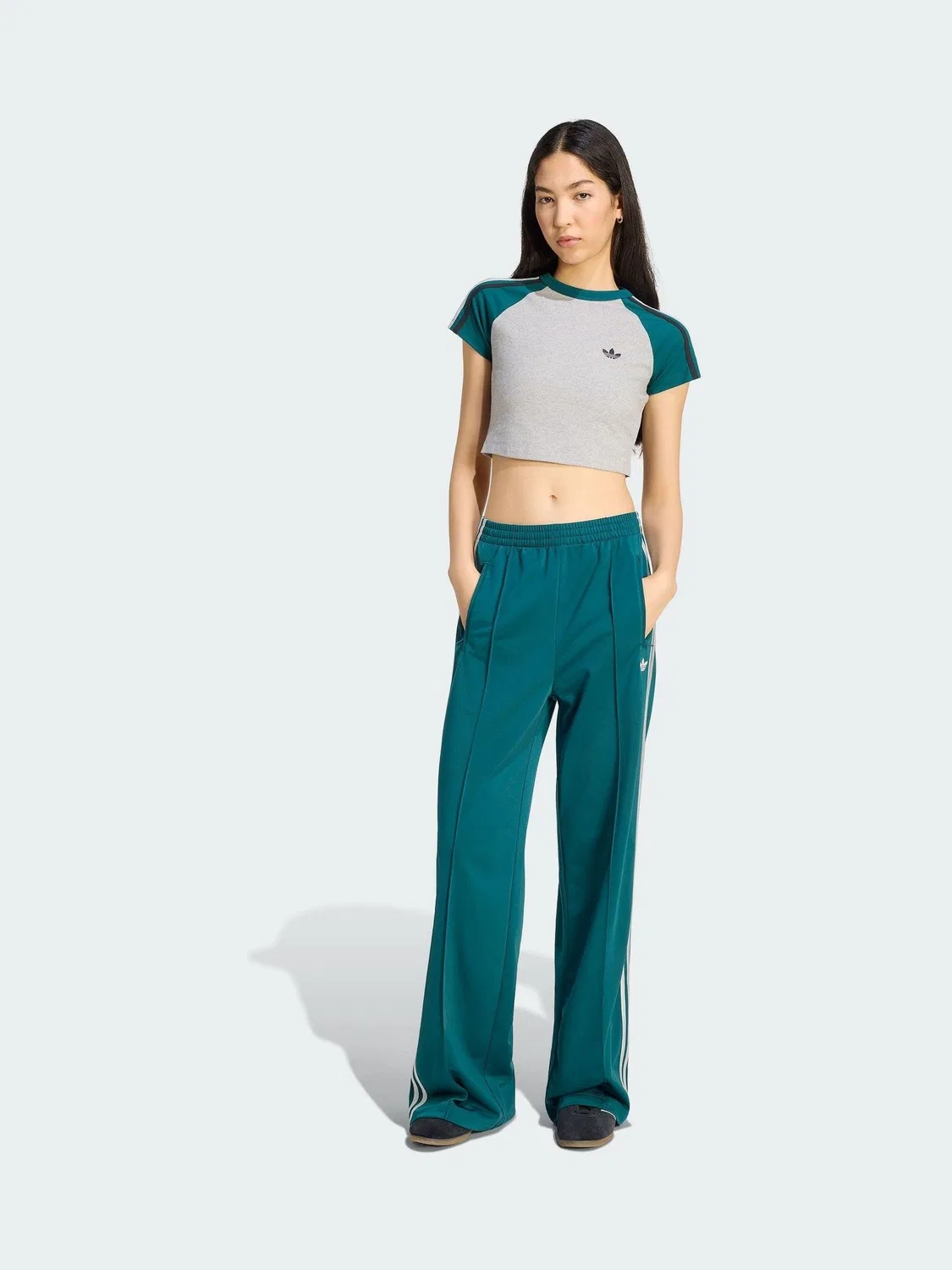 Adidas Originals Свободные брюки хаки/зеленого цвета Firebird