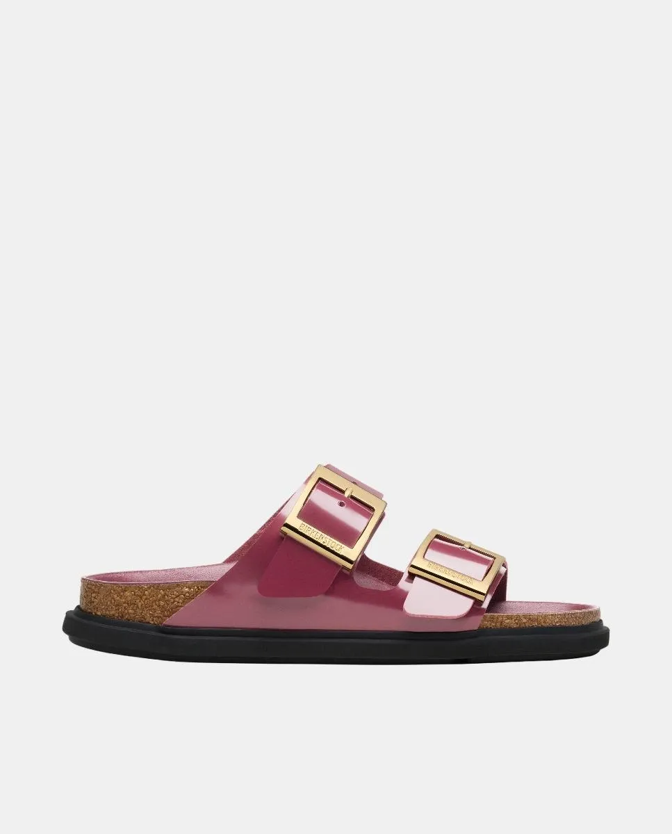 Женские сандалии с тремя ремешками из натуральной лакированной кожи Birkenstock, вишневый красный