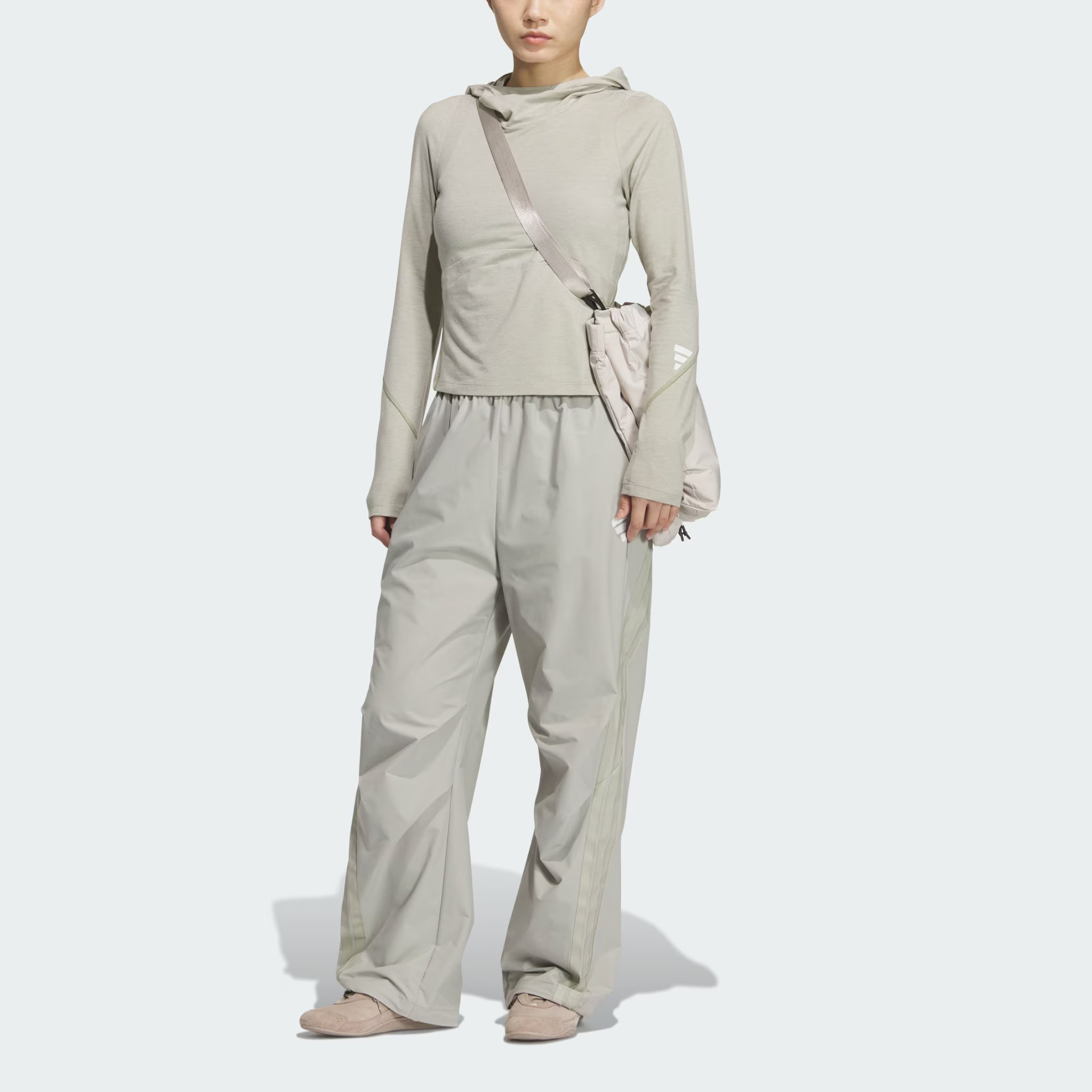 Футболка FOS Regular женская Adidas, зеленый — фото 4