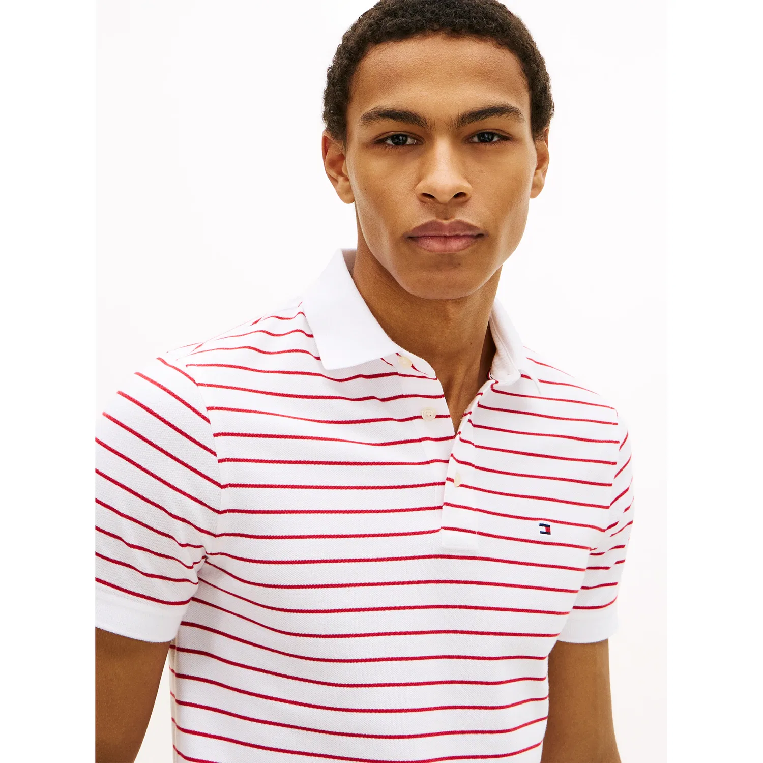 Мужское приталенное поло с вышивкой логотипа Tommy Hilfiger, White/Medium Red — фото 2