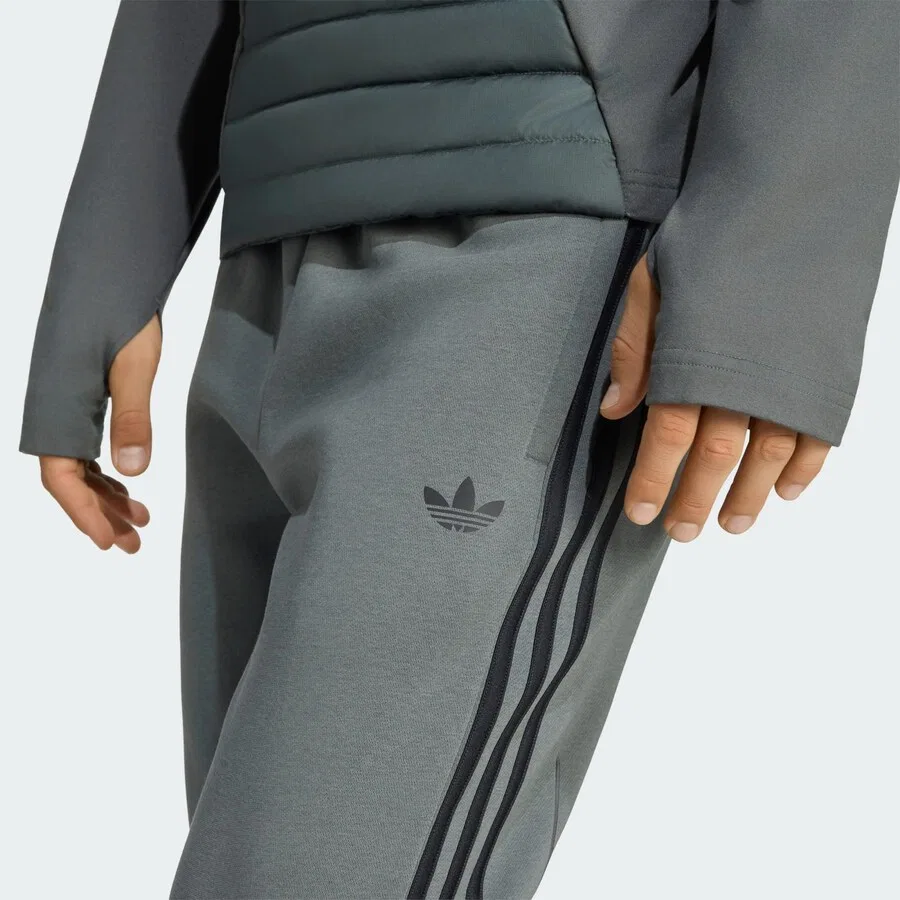 Темно-серые зауженные брюки ADIDAS ORIGINALS Teamgeist 26 — фото 3