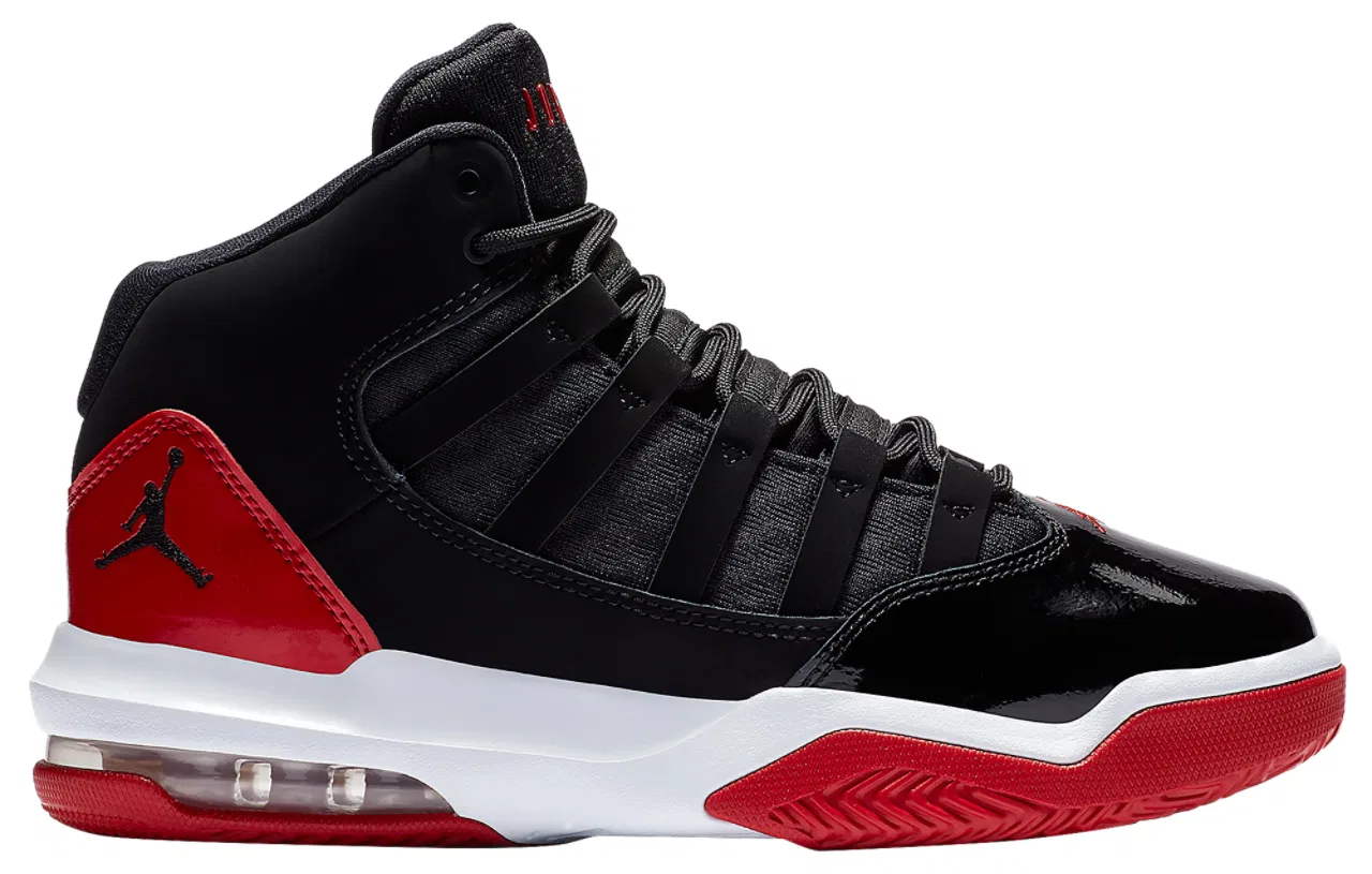 Кроссовки для мальчиков Jordan Max Aura, цвет Black/Gym Red/Black