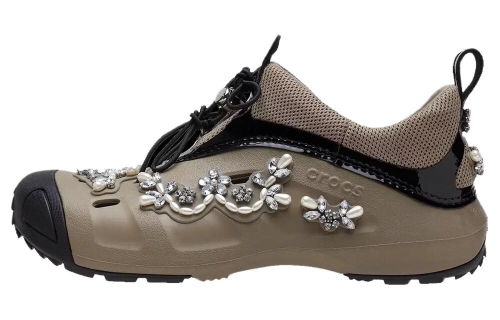 

Кроссовки Crocs Quick Trail Simone Rocha Khaki, белый/черный