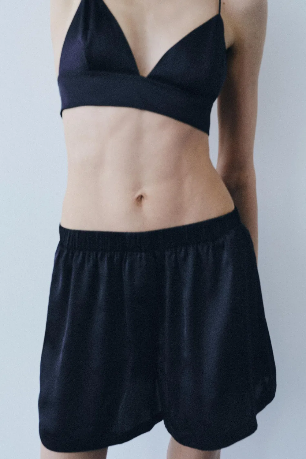 Однотонные атласные шорты ZARA, Midnight blue — фото 4