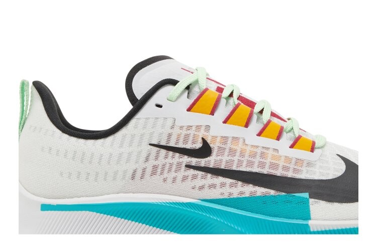 Кроссовки Nike Wmns Air Zoom Pegasus 37 Premium, белый — фото 2