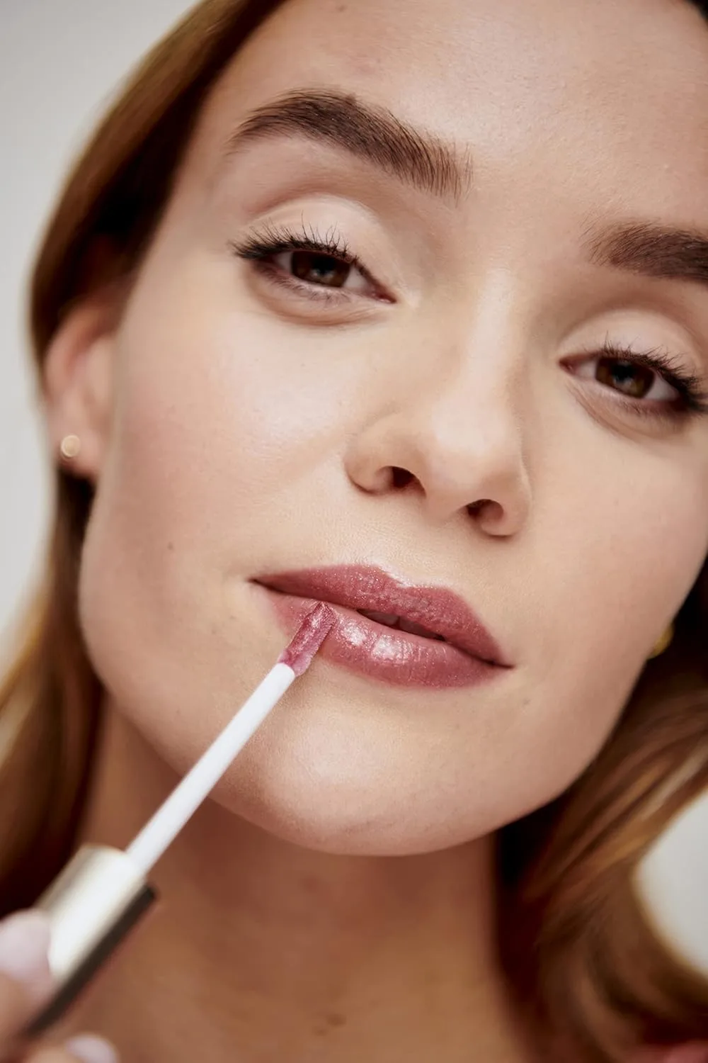 jane iredale HydroPure Hyaluronic Lip Gloss, увлажняющий блеск для губ с гиалуроновой кислотой, разглаживает и питает, нелипкий, с ароматом ванили, веганский и cruelty free, Mocha Latte — фото 4