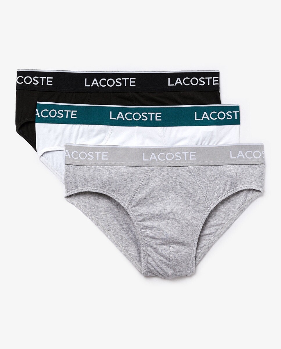 

В наборе три мужских труса разных цветов Lacoste, мультиколор