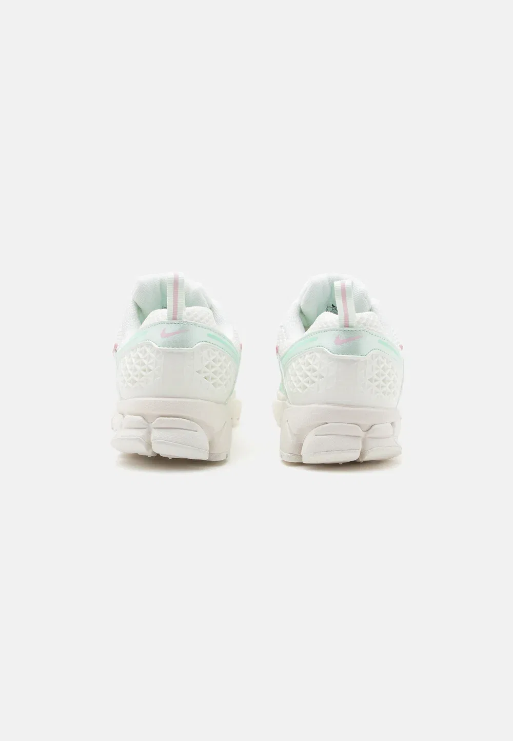 Vomero 5 унисекс - кроссовки Nike Sportswear, Sail/Pink Foam/Arctic Green/Barely Green — фото 3