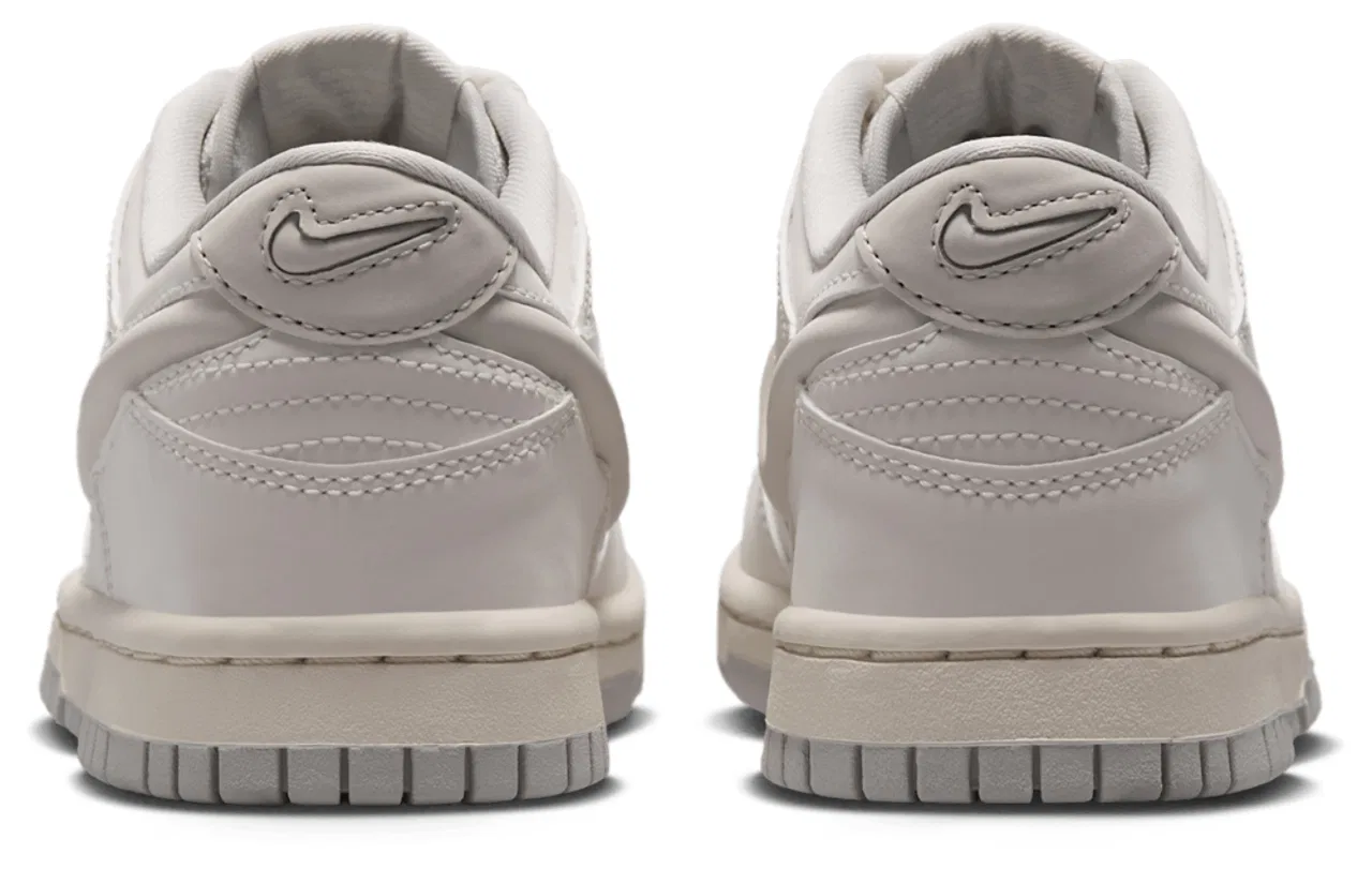 Детские кроссовки для мальчиков с кожаным верхом Nike Dunk Low Lv8 1, Sail/Light Bone/Coconut Milk — фото 3