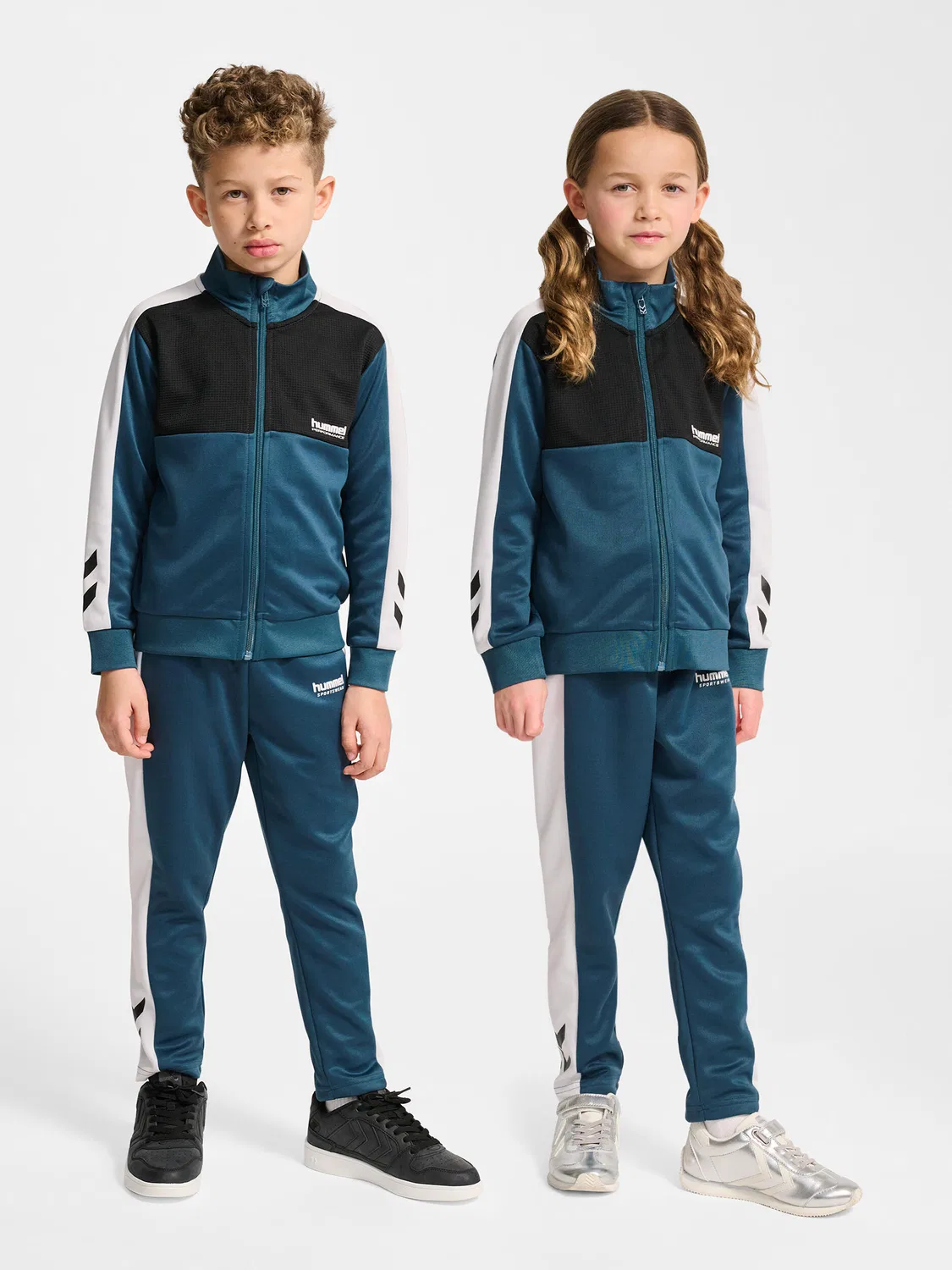 Детский спортивный костюм Colorblock Hummel, Mitternachtsblau
