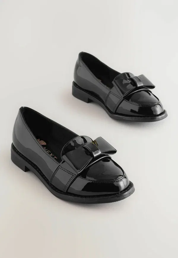 Лоферы с бантом Regular fit - school bow loafers - slip-ons Next patent, черный — фото 2