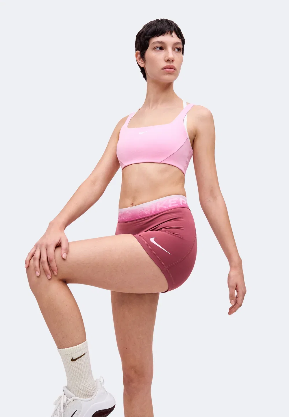 Короткие леггинсы Nike Performance, Pink Smoke/Bleached Lilac — фото 4