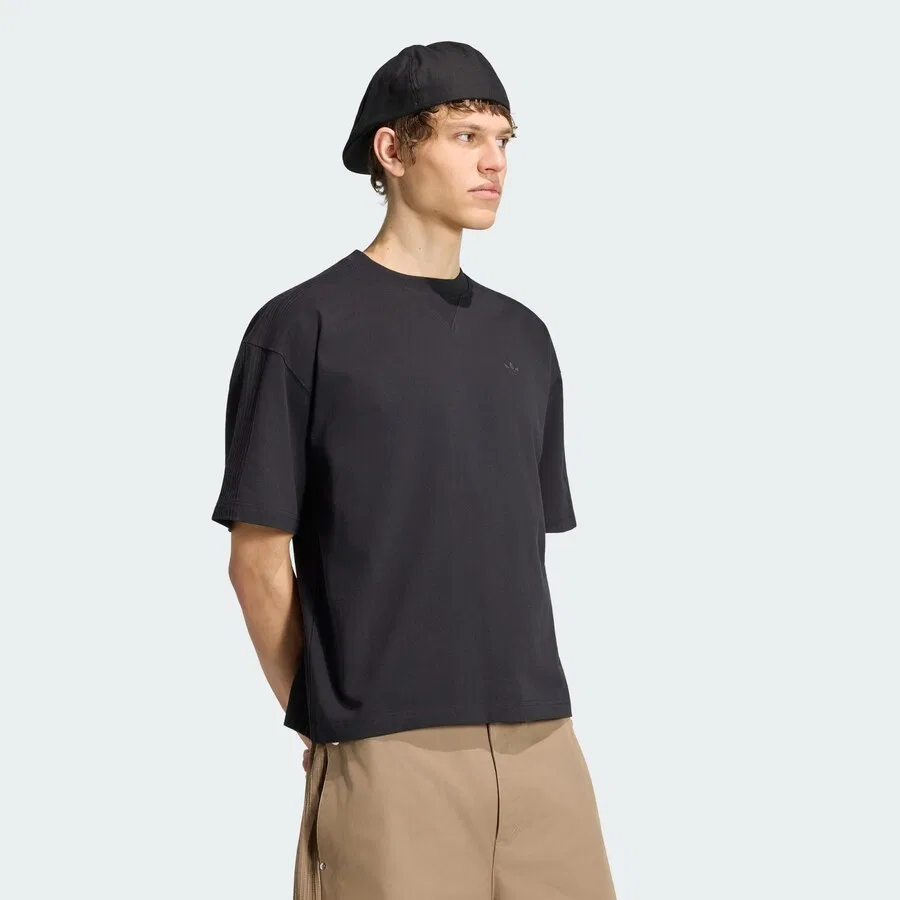 Футболка ADIDAS ORIGINALS 'Premium Essentials' черного цвета — фото 2
