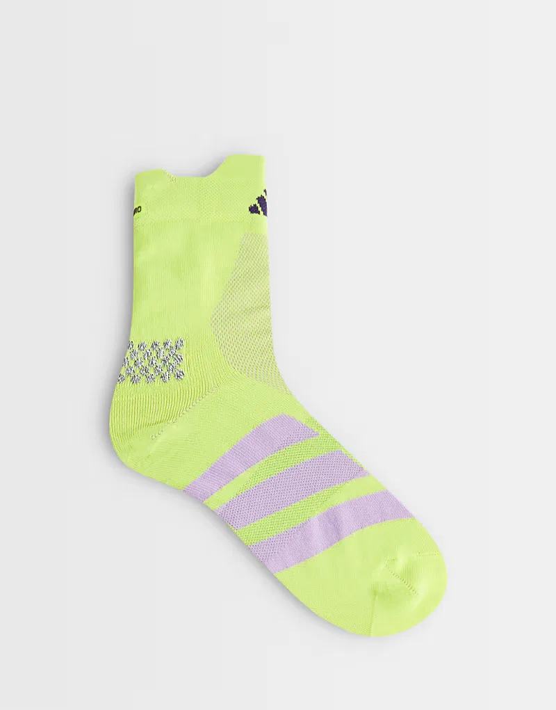 Легкие беговые носки Adidas желтого