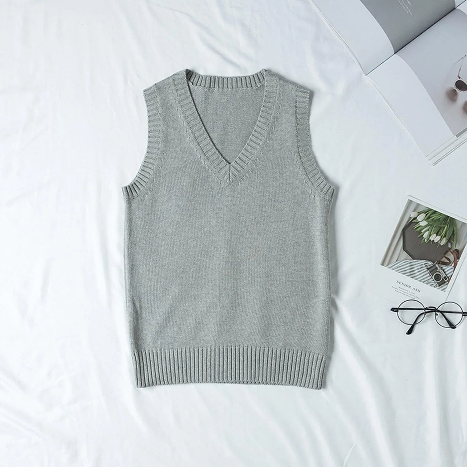 Женский вязаный жилет с V-образным вырезом Preppy Style, Grey — фото 2