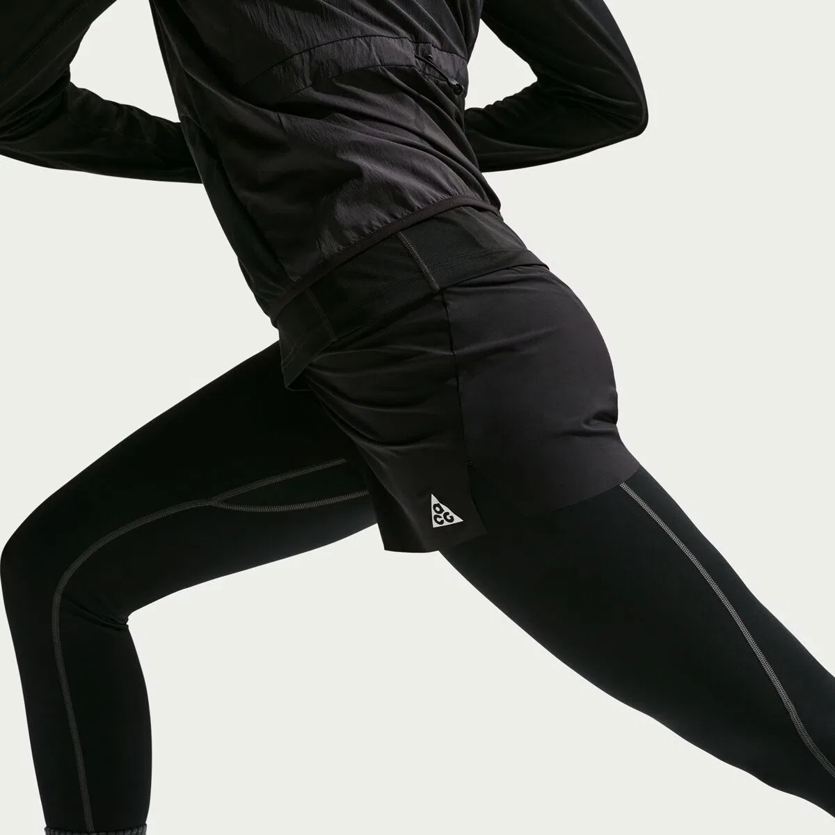 Женские леггинсы с длинным рукавом Acg Dri-Fit Wildsee Baselayer Bottom Nike, Black/Anthracite/Summit White — фото 2