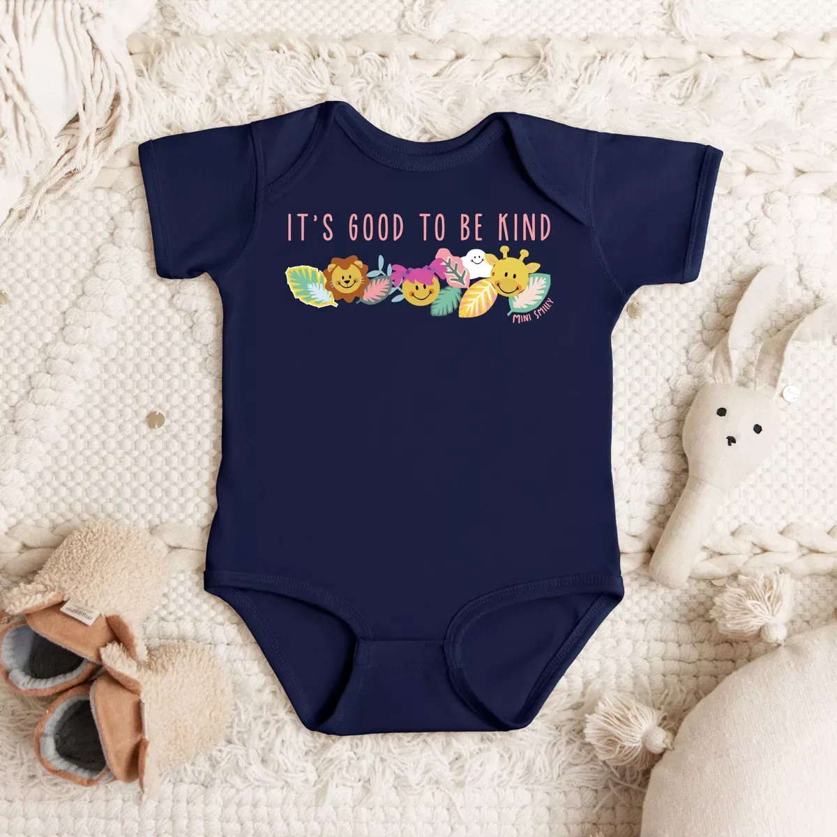 Детский боди-комбинезон с коротким рукавом с принтом Mini Smiley It's Good To Be Kind Aria The Juniper Shop, Navy — фото 3