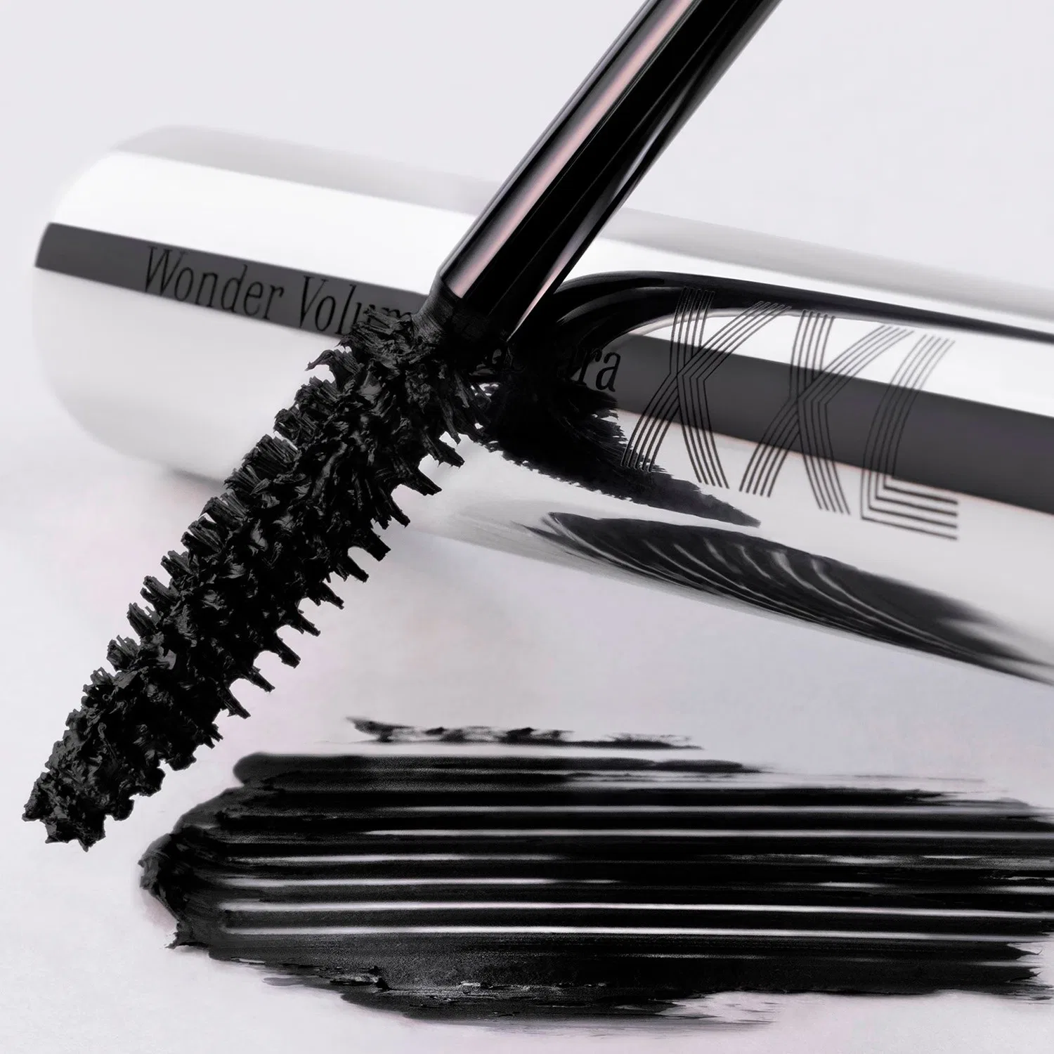 Объемная тушь с ухаживающим комплексом EXTREME BLACK, CLARINS, 8 мл — фото 3