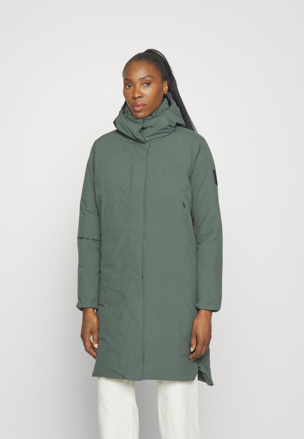 

Пуховик LUISENPLATZ COAT Jack Wolfskin, цвет slate green