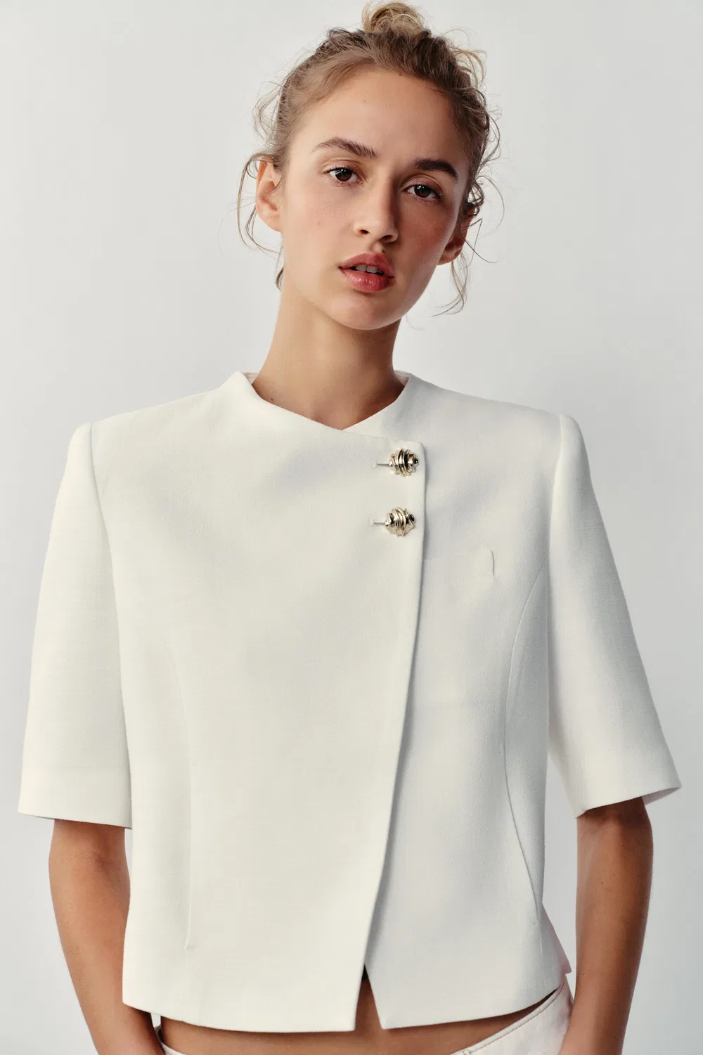 Блейзер с короткими рукавами и подплечниками ZARA, Ecru — фото 2