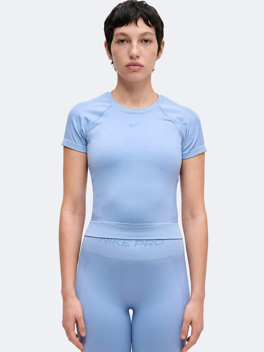 Спортивная футболка NIKE Performance Shirt 'NP' светло-голубого цвета — фото 2