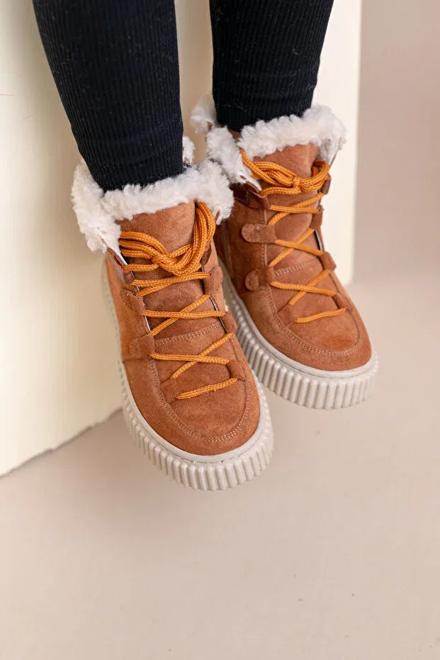 Детские ботинки для девочек на плоской подошве Adia nubuck plush fur Kids A More, Cinnamon — фото 2