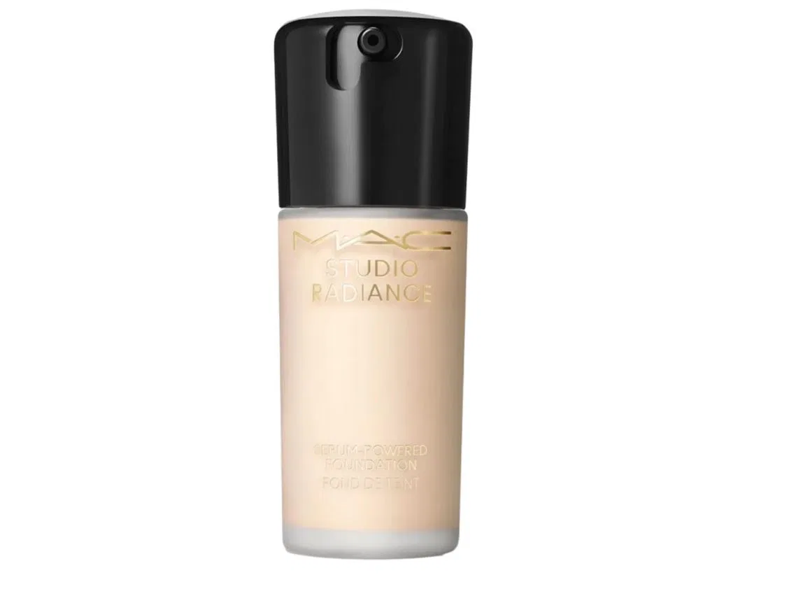 Тональная основа с сывороткой Studio Radiance High-coverage Serum Foundation MAC, NC 11