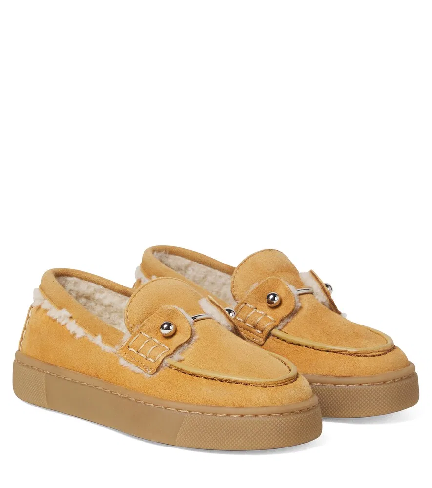 Лоферы Chambelikid из замши с подкладкой из овчины Christian Louboutin Kids, желтый