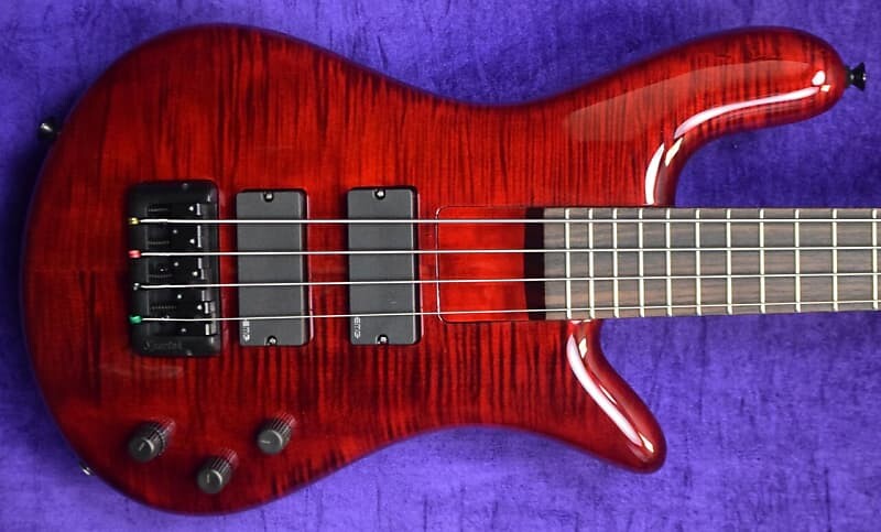 

Басс гитара Spector Bantam 4 Short Scale, Black Cherry Gloss / Rosewood