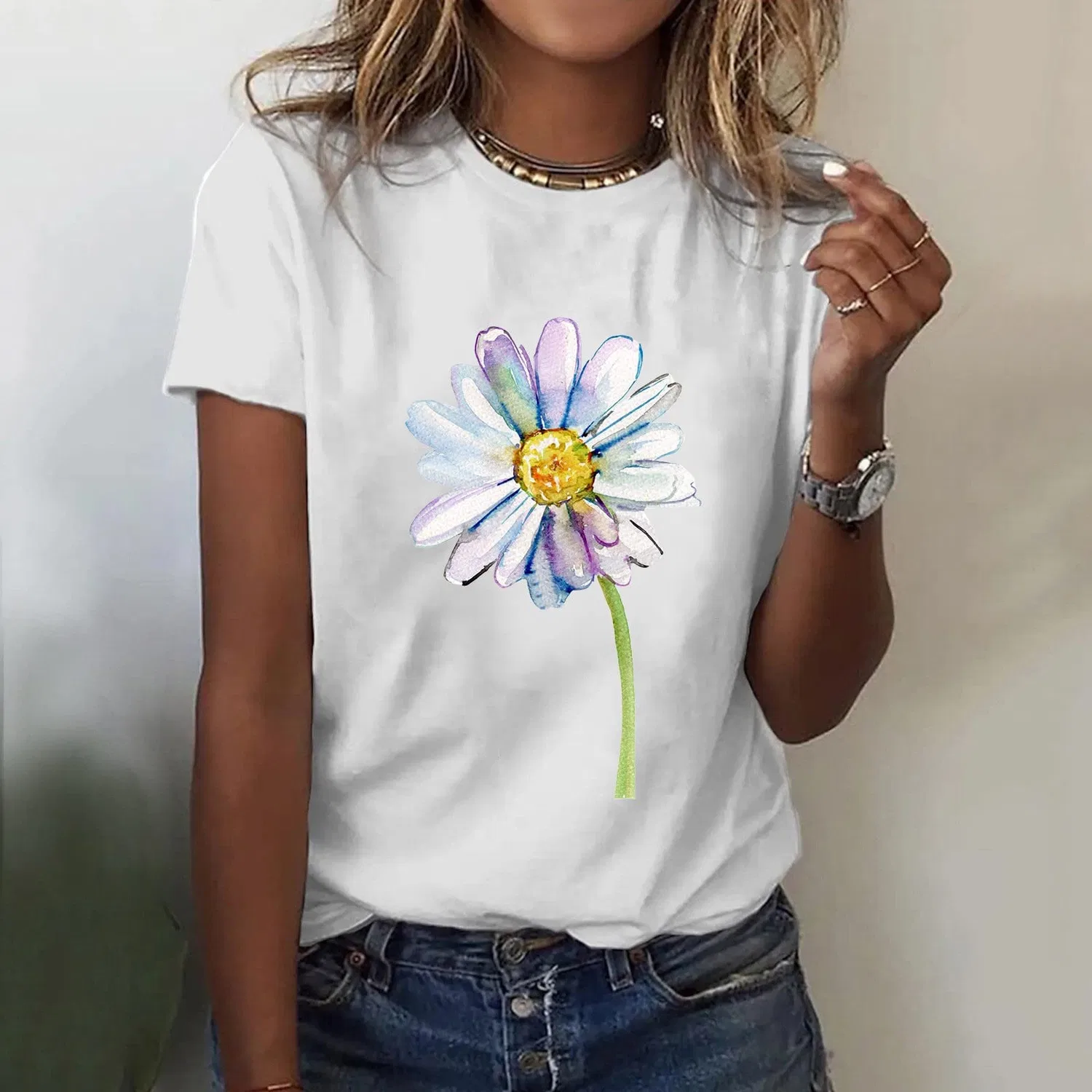 Женская футболка с принтом Prime Lightning Day Deals, 05 Floral — фото 2