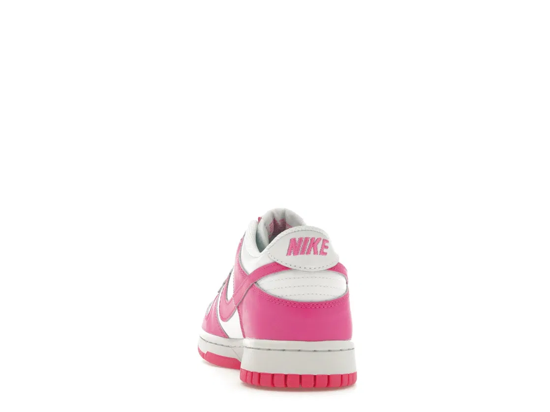 Детские кроссовки с ярким принтом Nike Dunk Low Nike, White/Laser Fuchsia — фото 4