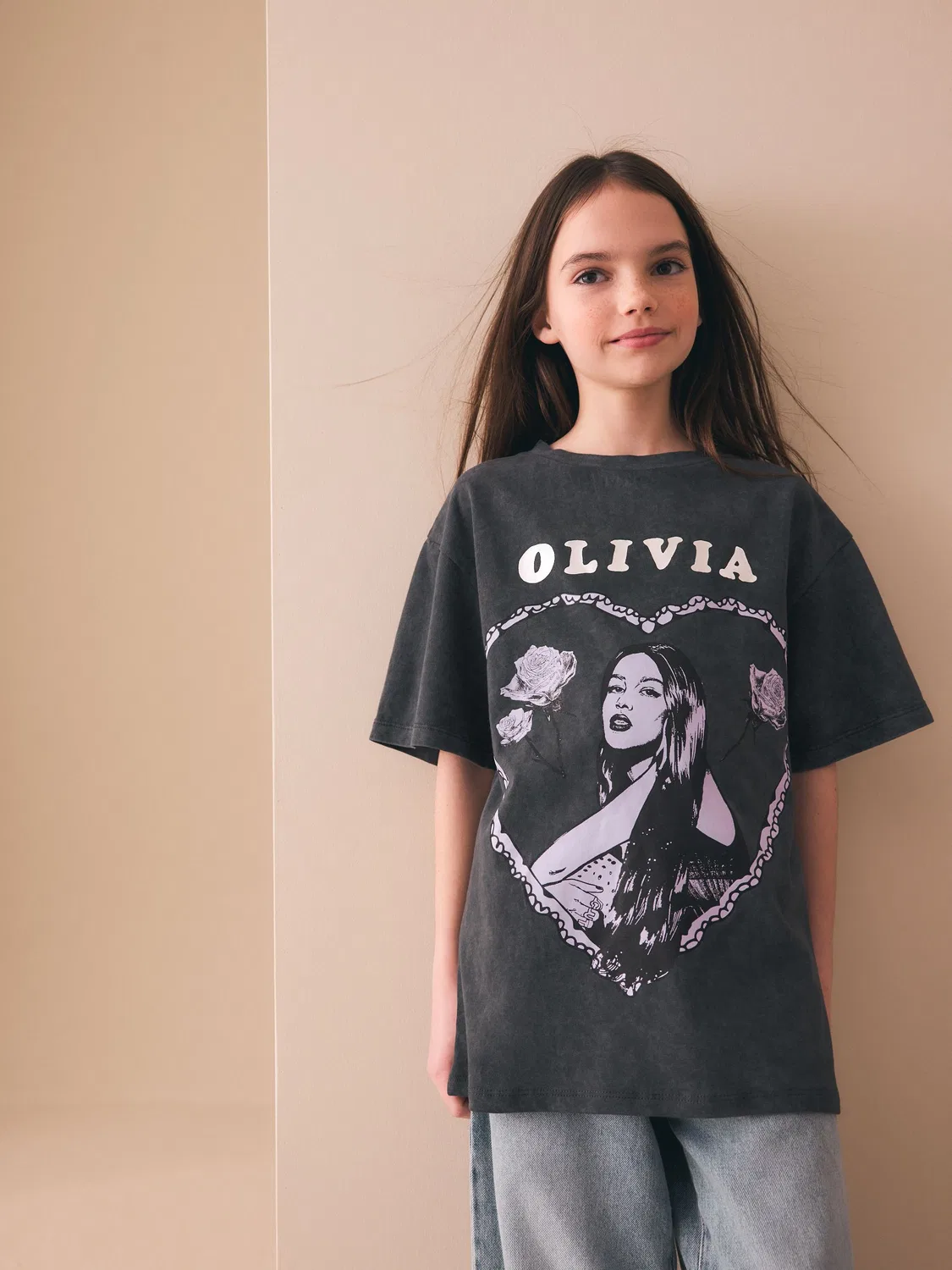 Футболка оверсайз Olivia Rodrigo Next, серый