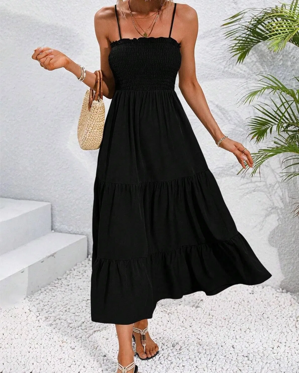Женское летнее платье на бретелях с воланами Casual, Black — фото 4