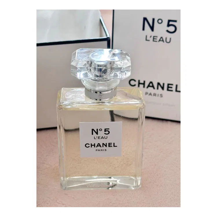 Женские духи Chanel N5, 50 мл, Low Key Luxury Edition, CHANEL, Black — фото 4