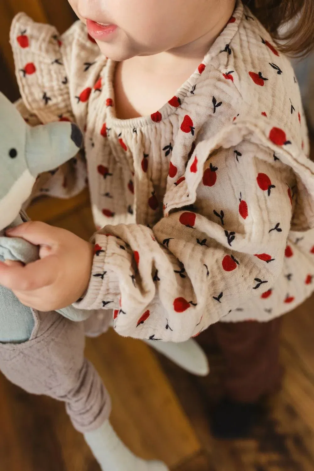 Детская блузка для девочек с принтом яблок Apple Printed Muslin Bean's barcelona, White — фото 2