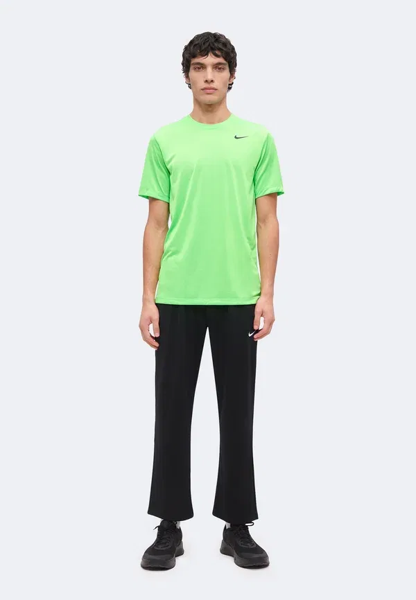 Футболка дышащая Tee reset Nike Performance Green Strike, черный/зеленый — фото 2