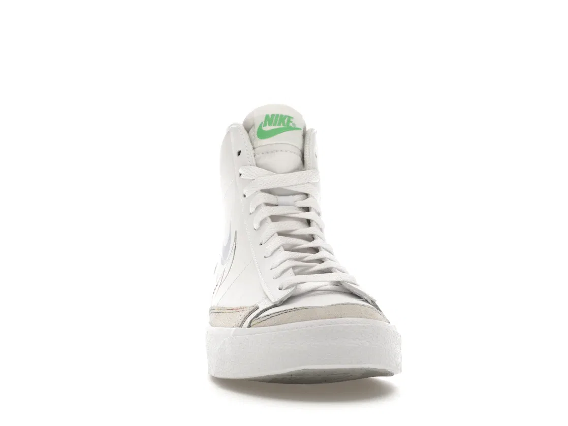 Детские кроссовки кожаные Nike Blazer Mid 77 Swoosh Pack, White/Aluminum/Black/Light Green Spark — фото 2