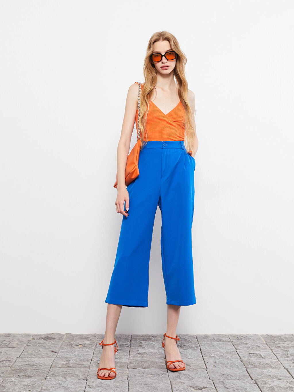 

Женские капри стандартной посадки с простыми карманами и деталями LCW Casual