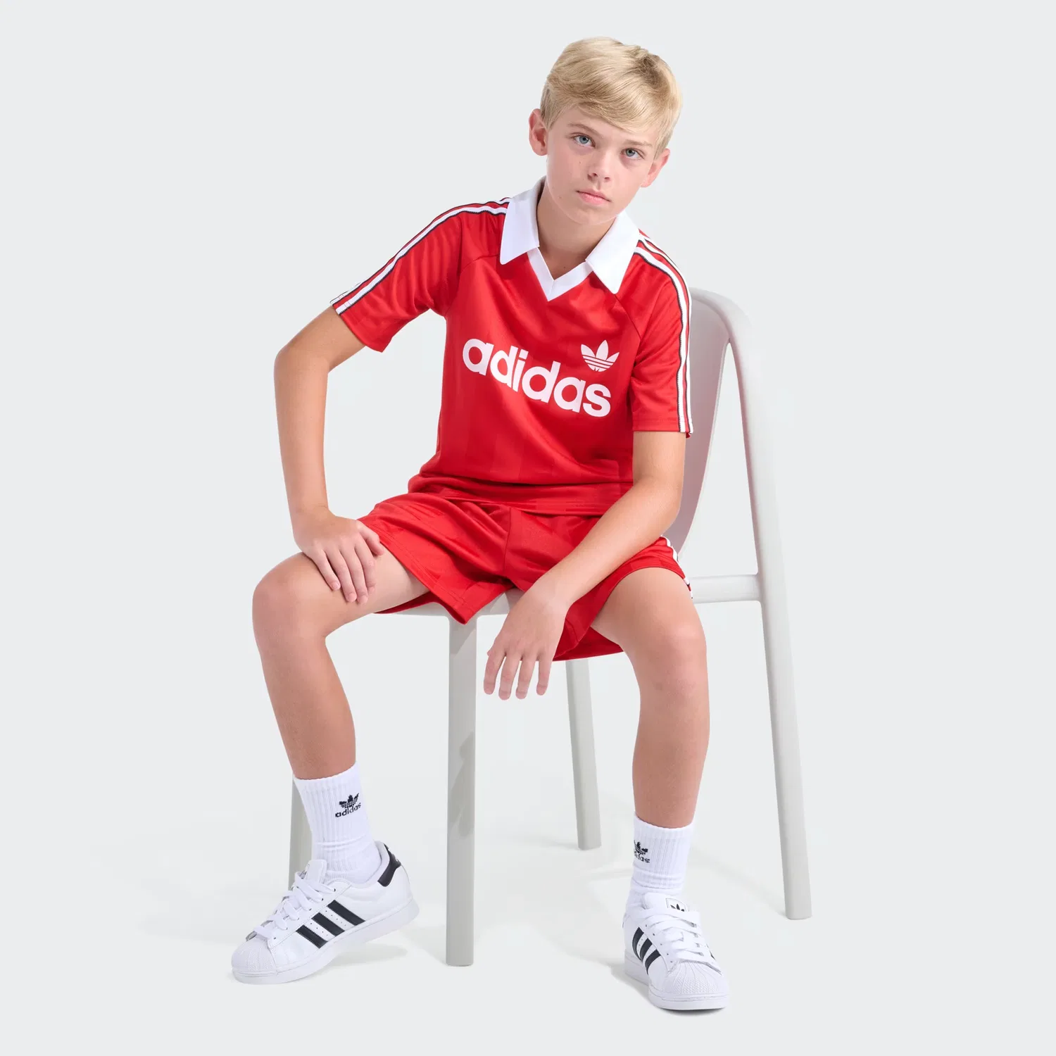 Детские шорты с эластичным поясом Archive Soccer Shorts Adidas Originals, алый меланж — фото 4