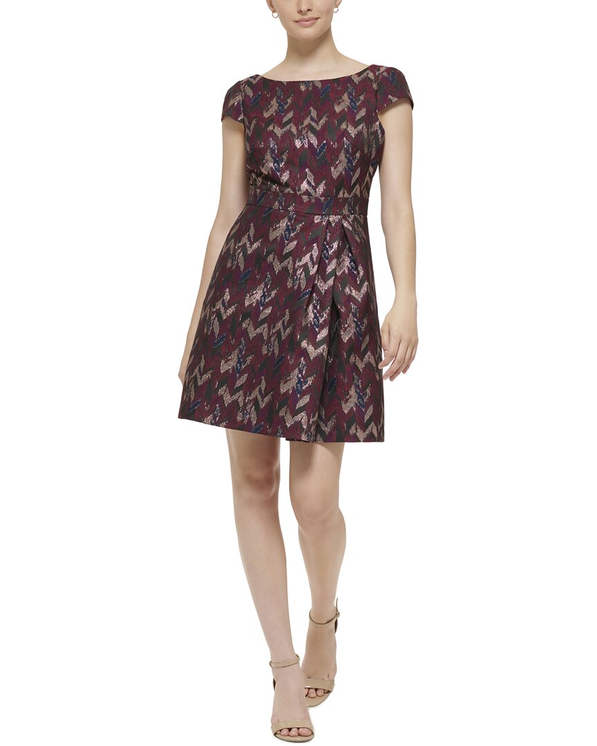 

Платье-трапеция из жаккарда Vince Camuto, красный