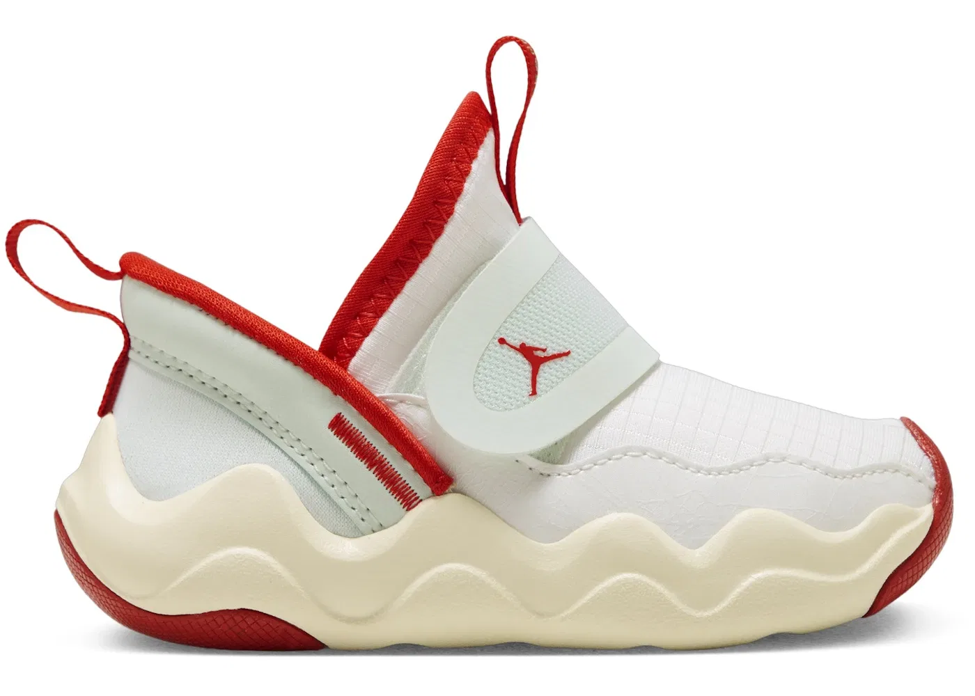 Детские кроссовки с принтом Jordan 23/7 Jordan, Ivory/Barely Green/Metallic Gold/Challenge Red