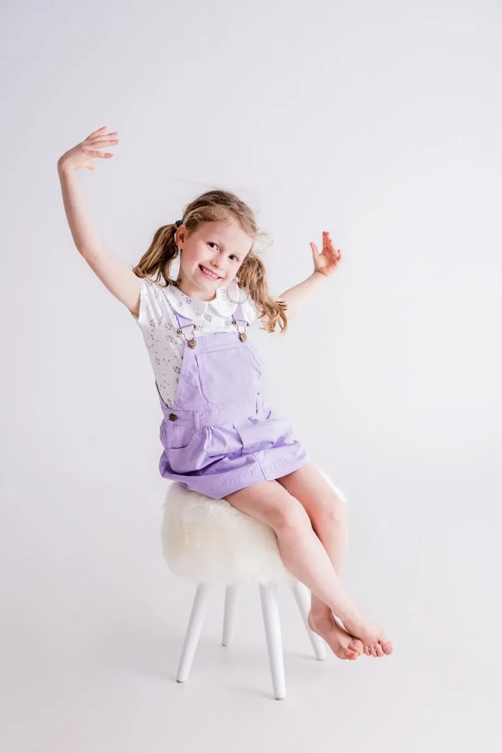 Детское джинсовое платье Lilac Denim Dress Dotty Dungarees, Lilac — фото 3