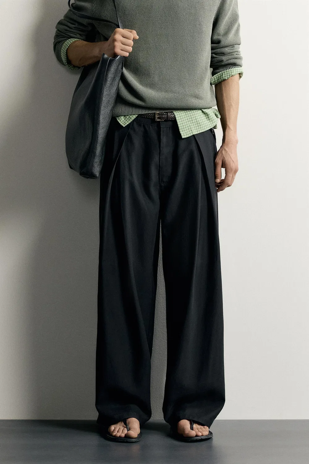 Брюки FLOWING PLEATED TROUSERS ZARA, Black — фото 2