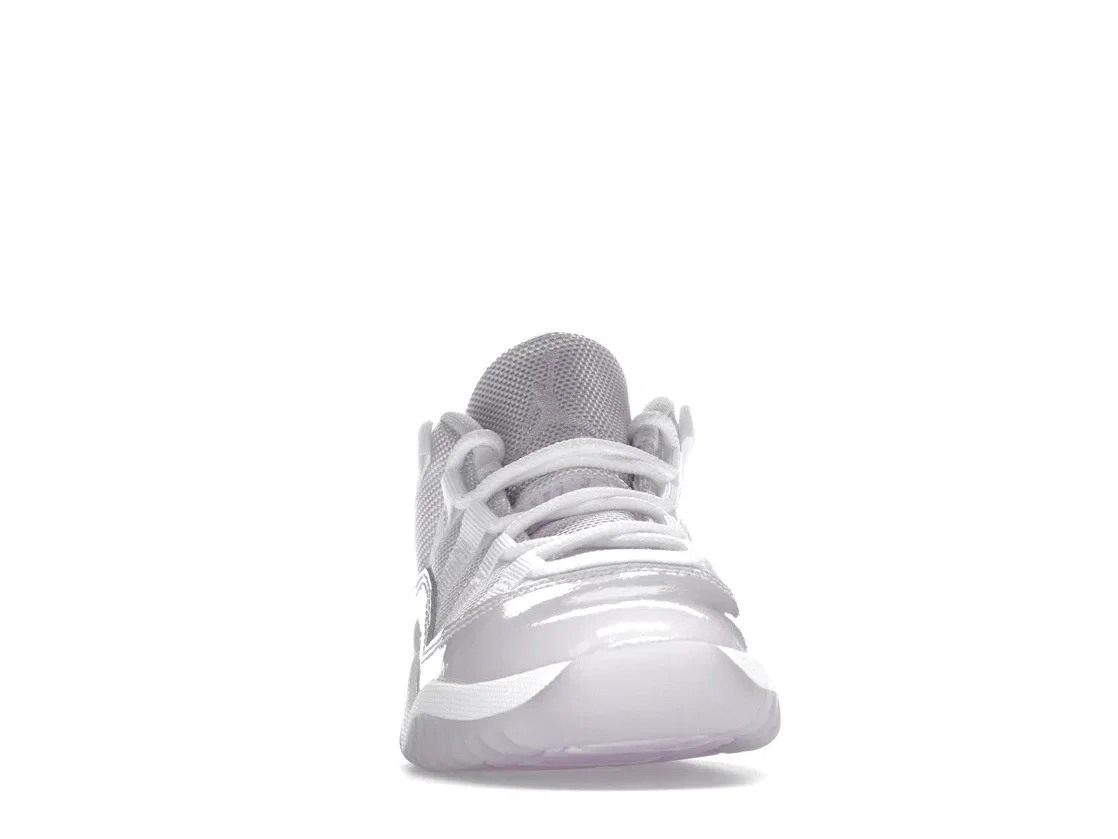 Детские кроссовки Lifestyle с принтом Jordan 11 Retro Low Jordan, White/Pure Violet-White — фото 2