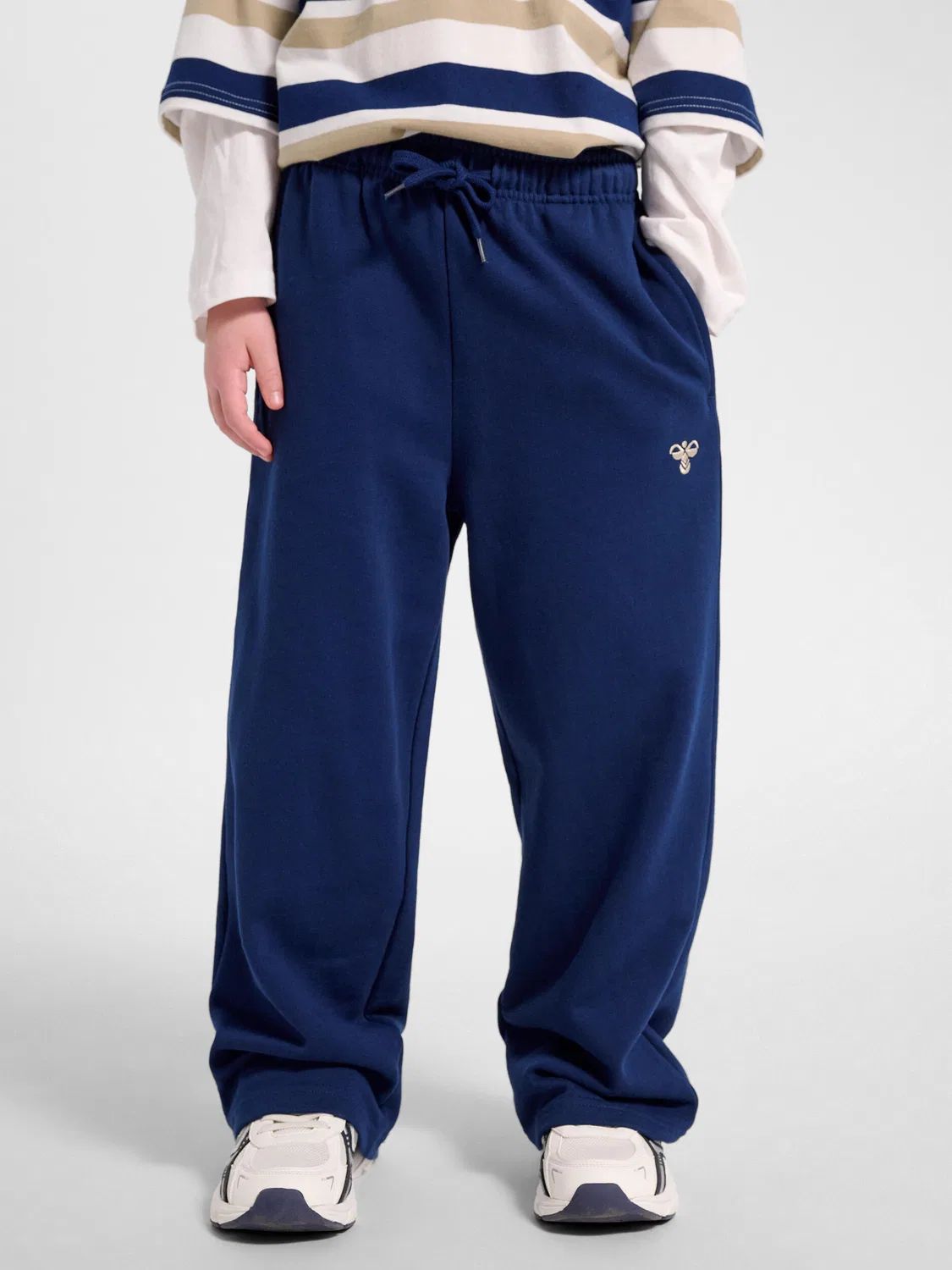 Детские спортивные штаны свободного кроя Hmljr Jump Hummel, Kosmosblau