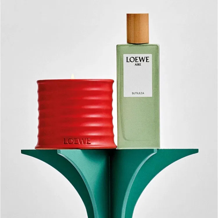 Женский набор парфюмерной воды LOEWE 001, 50 мл+50 мл, Miracle Dawn, 001, Vanilla Jasmine Fruity Scent, Floral Scent, LOEWE — фото 3