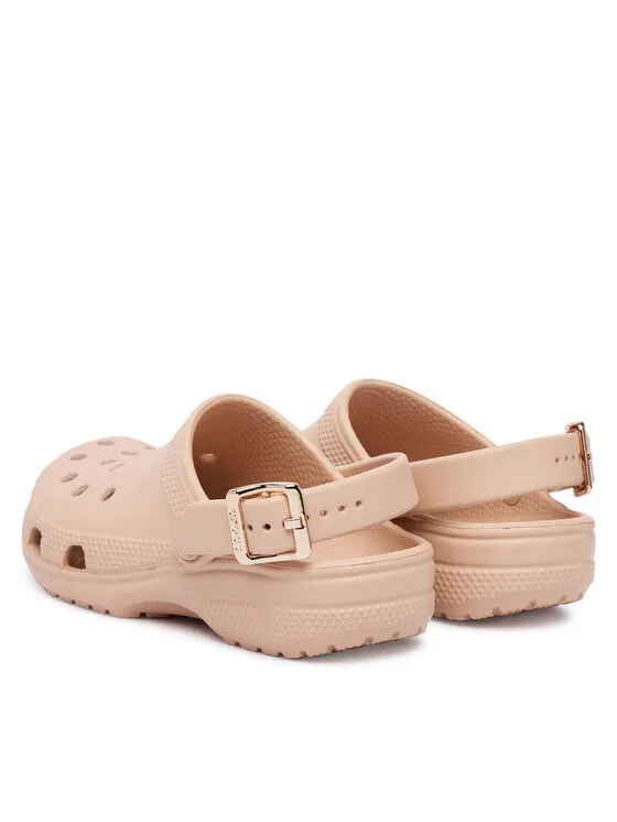 Шлепанцы Classic Metallic Buckle Clog K Crocs, бежевый — фото 3