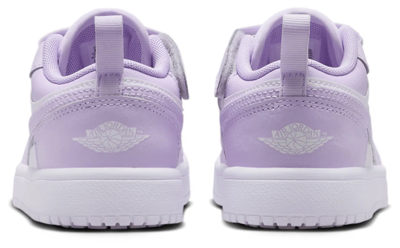 Кроссовки для девочек AJ 1 Low Jordan, цвет Barely Grape/White — фото 3